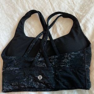 Dark blue lululemon sports bra